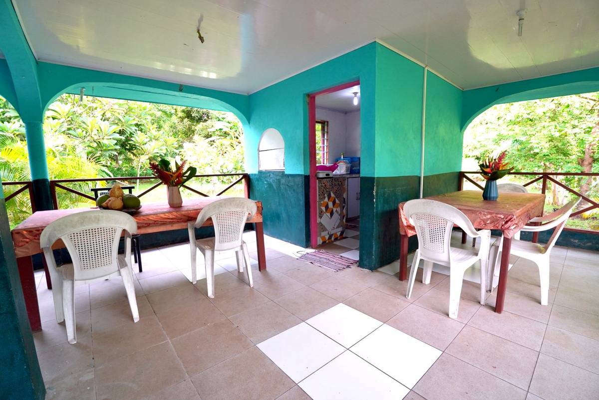 Anata Travellers Inn