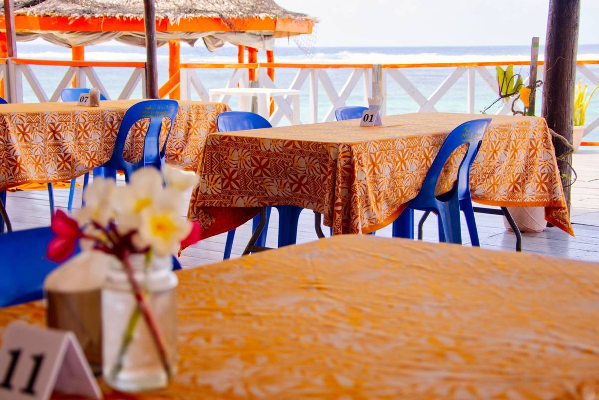 Angel's Paradise Beach Fales - Restaurant