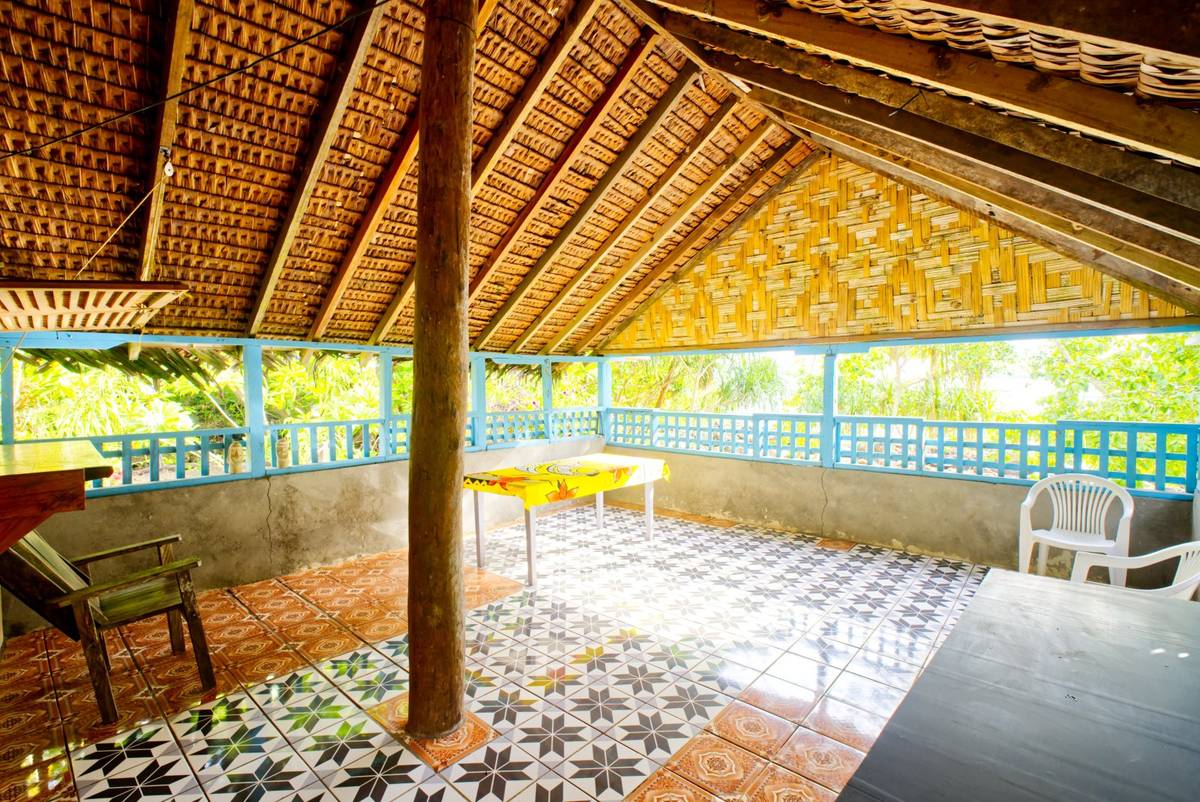 Dram Dram Bungalows - Dining Area