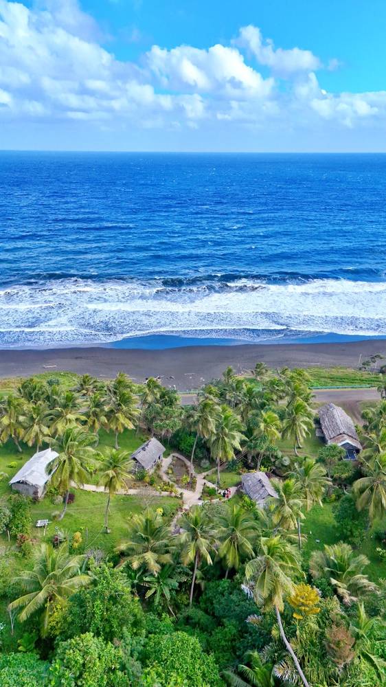 Iwaru Beach Bungalows
