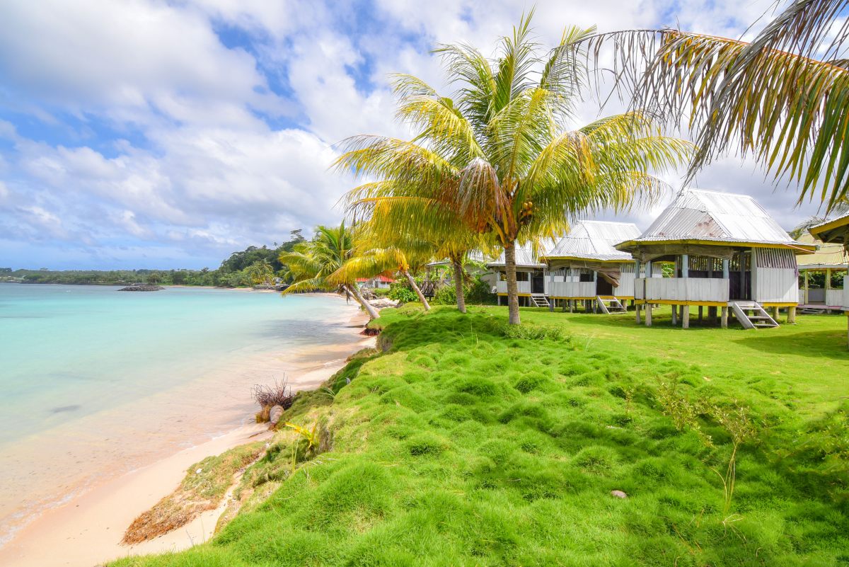 Stay in Jane's Beach Fales' Beachfront Bungalows