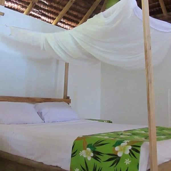 Lonnoc Beach Lodge
