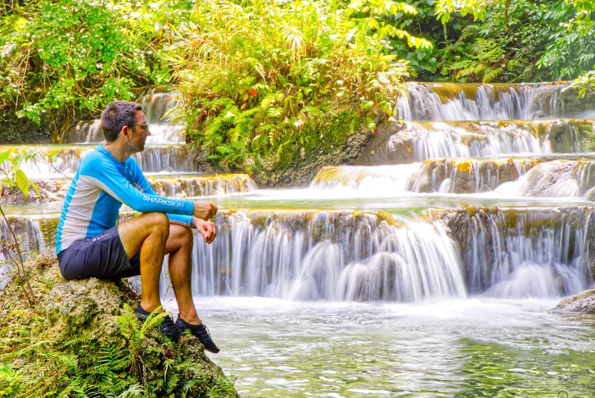 Losinwei Waterfall Hike