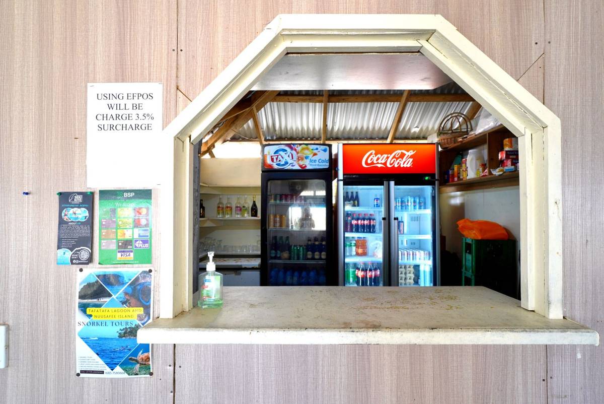 Manusina Beach Fale
