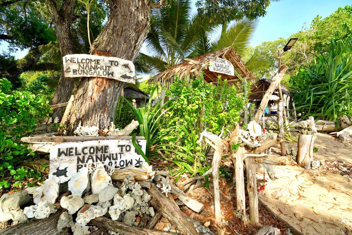 Nanwut Bungalows Uri Island