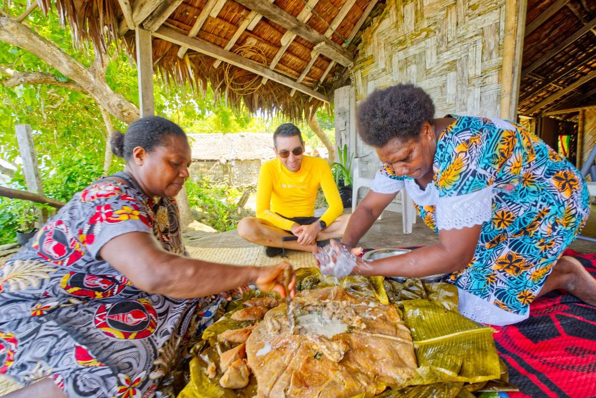 Nawori Bungalows Wala Local Food Laplap