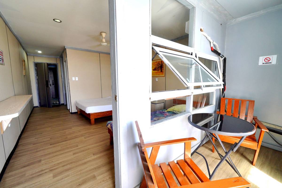 Salafai Backpackers Inn