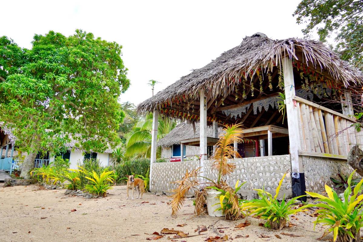 White Beach Bungalows