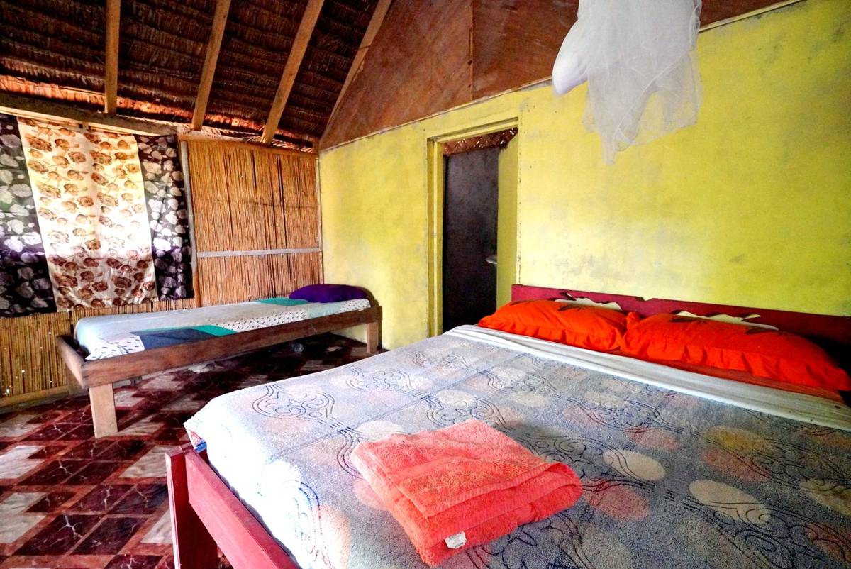 White Beach Bungalows