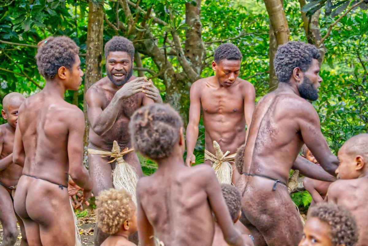 Lowinio Cultural Village