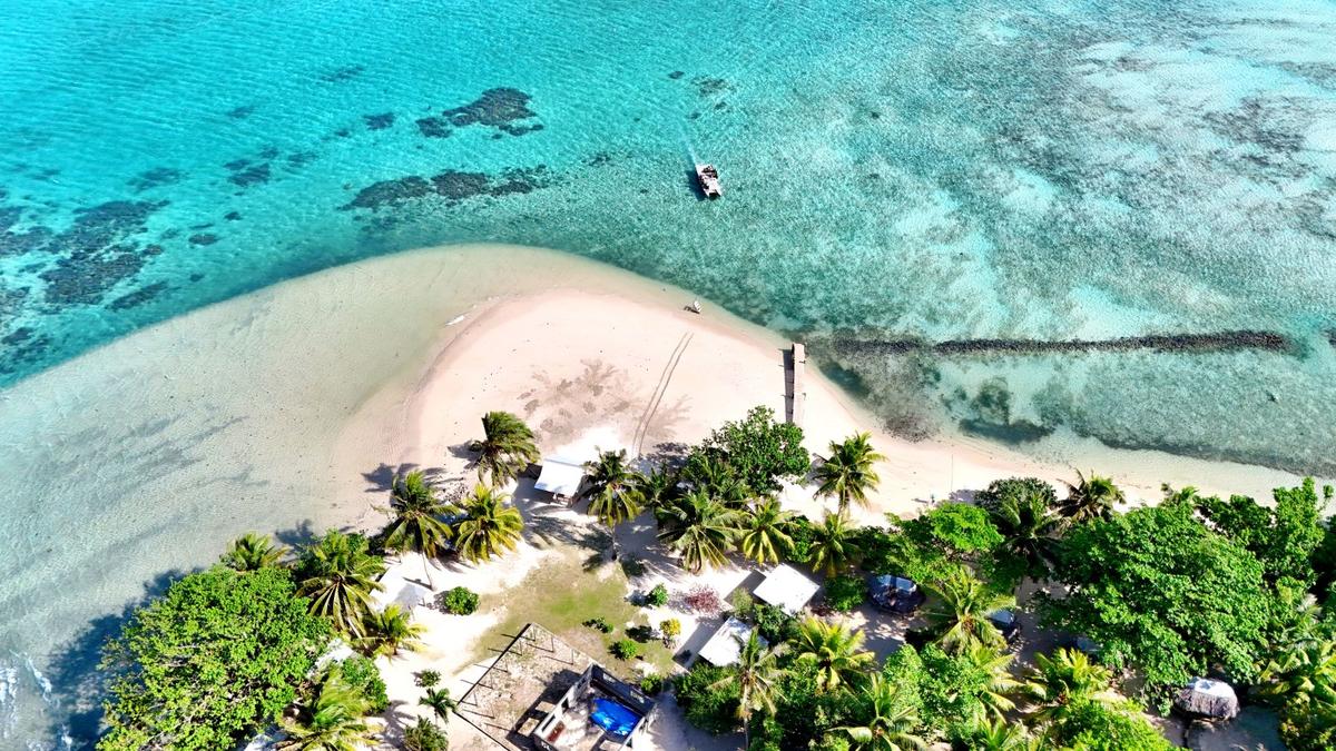 Namu'a Island Beach Fales in Samoa