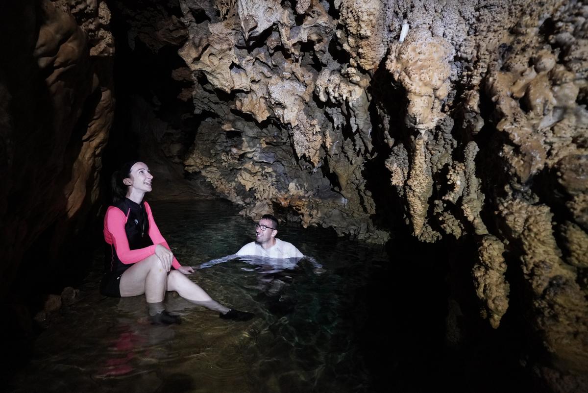 Anatakitaki Cave in Cook Islands