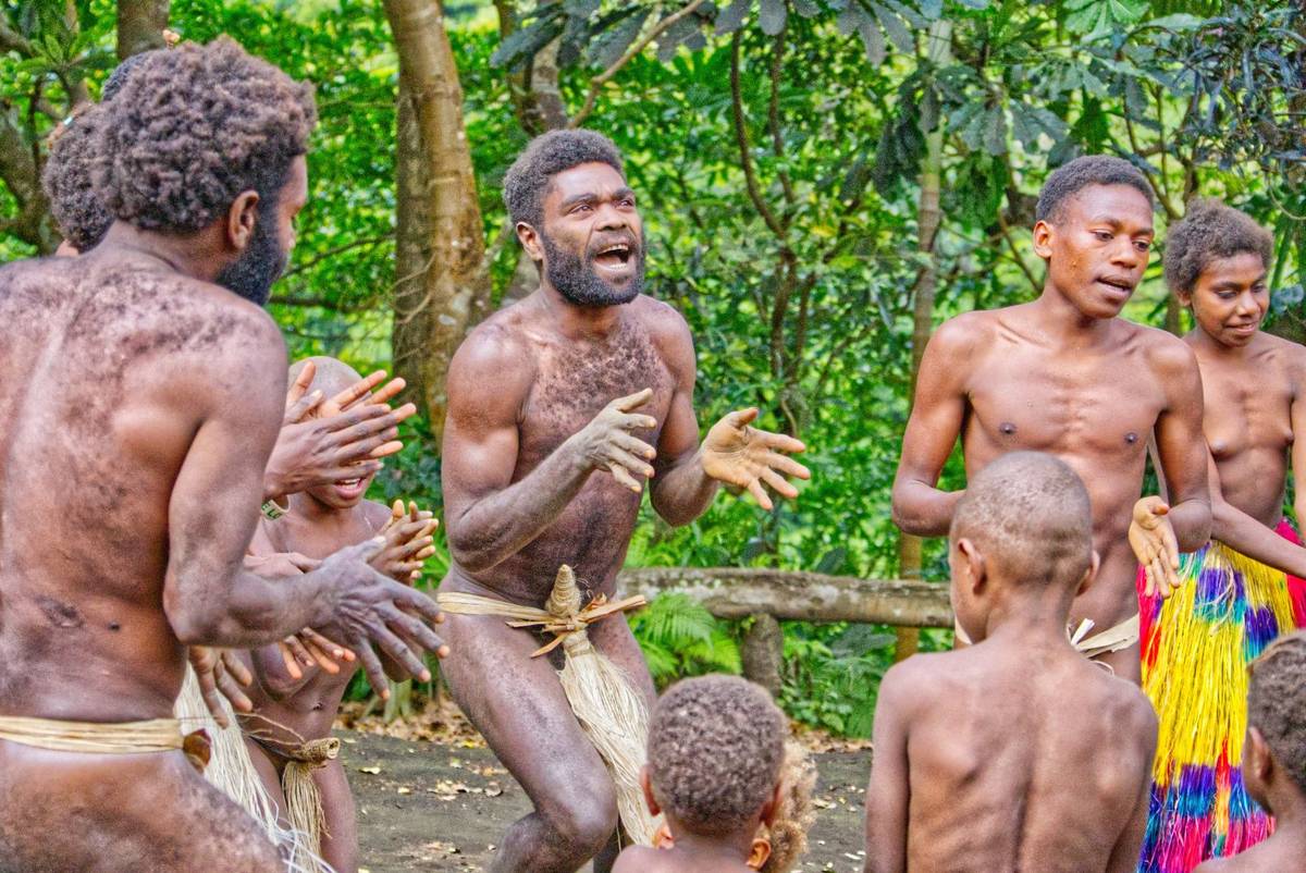 Lowinio Cultural Village Tanna