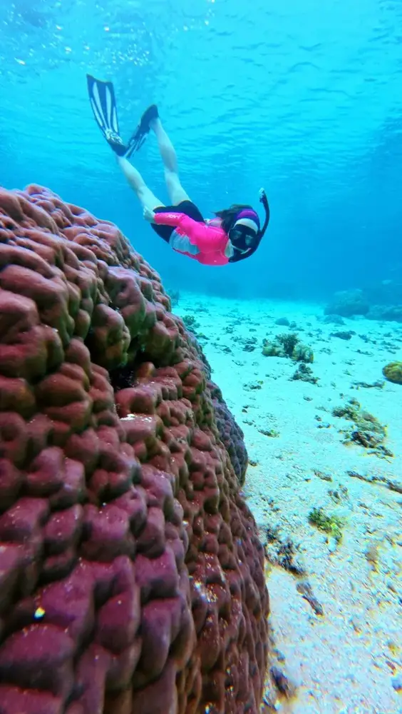 Snorkelling at the Marine Reserve at Bokanbotin Island in Majuro