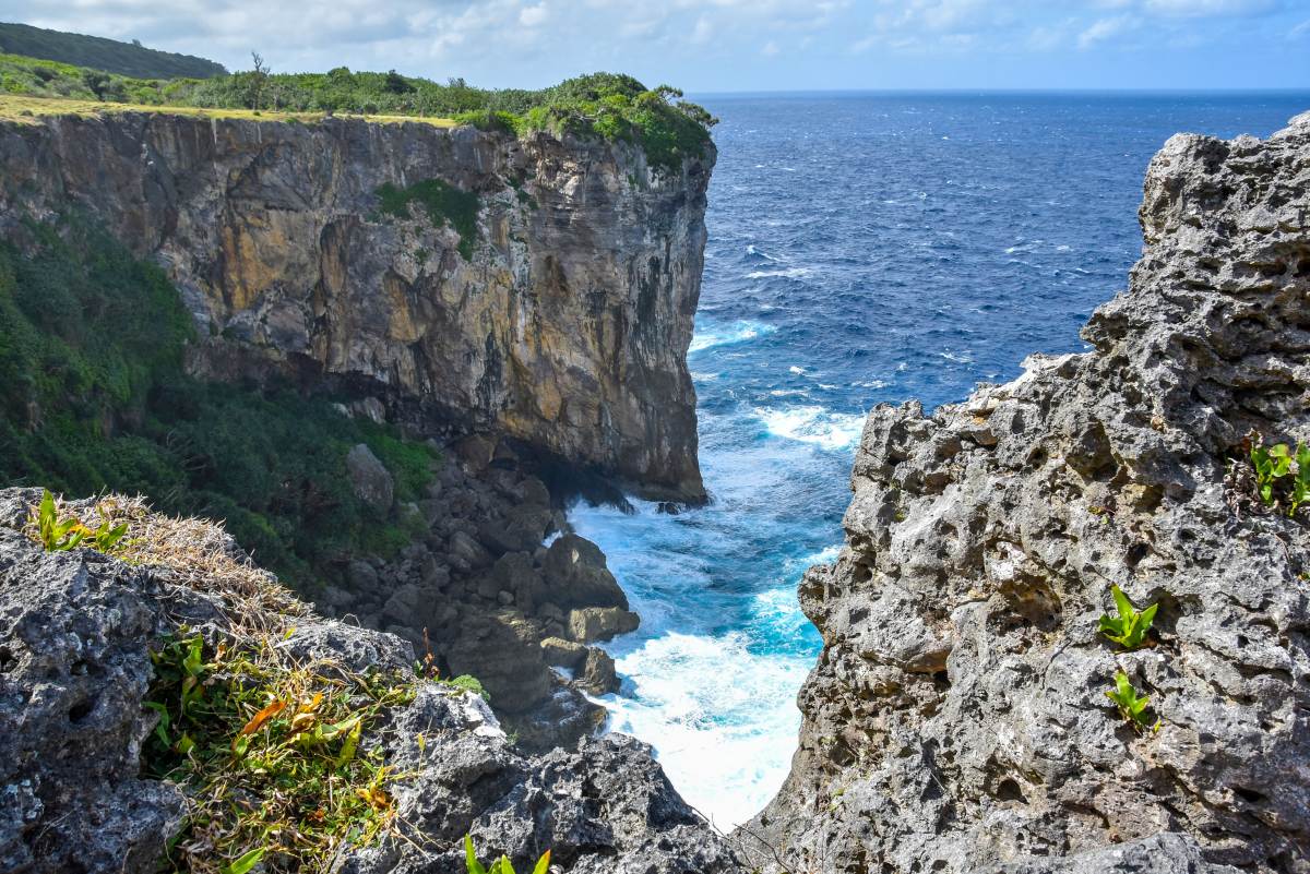 Bowl of Cliffs Lookout