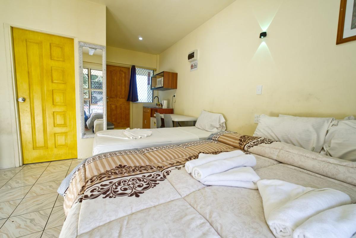 Deluxe Guest Room offered by Fiafia Family Lodge