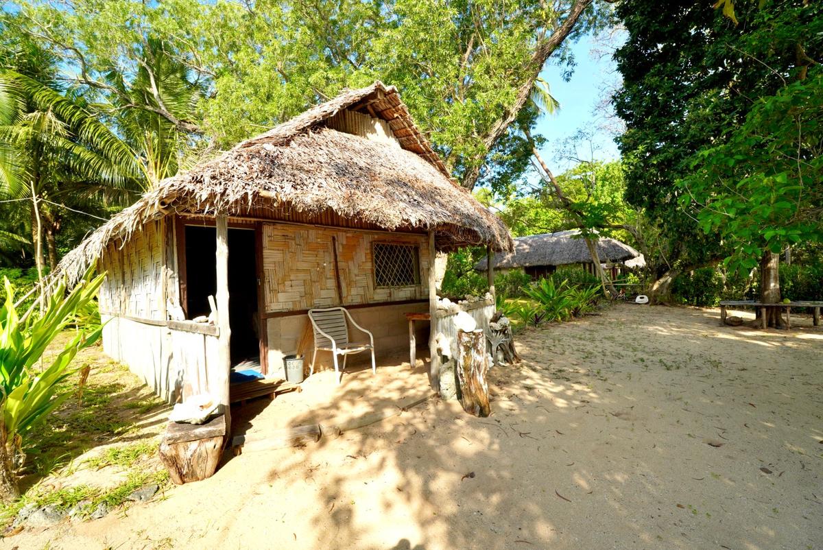 Bungalow with Private Bathroom offered by Nanwut Bungalows