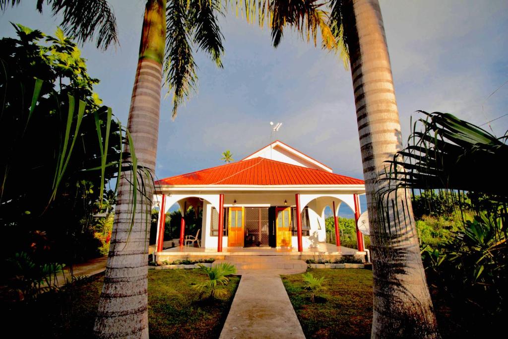 Tonga Holiday Villa